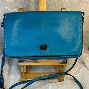 Coach glove leather pocketbook camera bag shoulder/crossbody